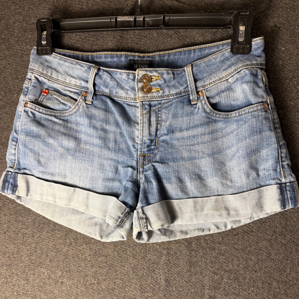 Hudson Jeans Women Light Wash Cuffed Denim Shorts Low Rise Blue Size 30